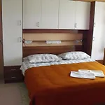 Guest house Stone House Gregov Lumbarda