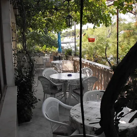 Stone House Gregov 4* Lumbarda