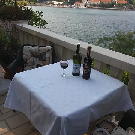 Stone House Gregov 4* Lumbarda