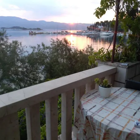 Stone House Gregov 4*