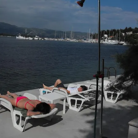Stone House Gregov 5* Lumbarda