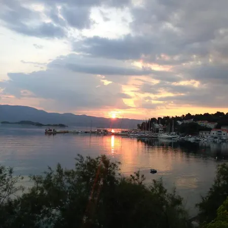 Stone House Gregov Lumbarda